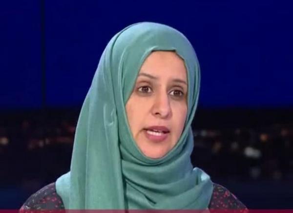ناشطة حوثية تطالب جماعتها الإرهابية بالاعتذار للشعب اليمني