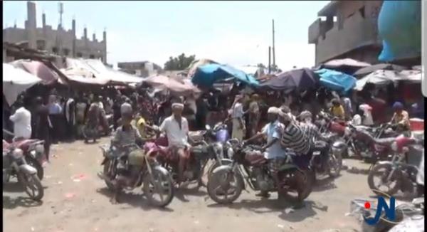 اشتباكات بين مسلحين على جبايات سوق حيس في الحديدة 