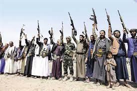 مليشيا الحوثي تغلق طريق اللبنات وتستحدث تحصينات عسكرية بالجوف
